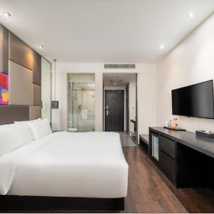 Superior Queen Room No Windows